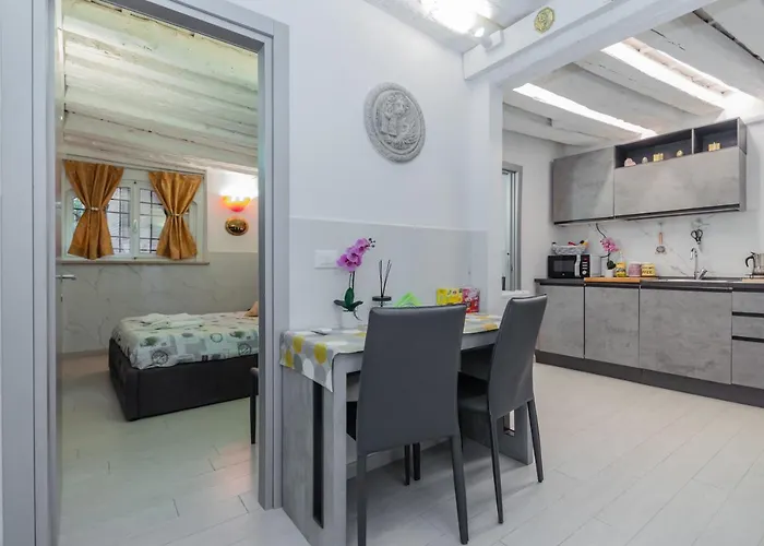 Palazzo Dolfin - Piazza San Marco Lovely Apartment
